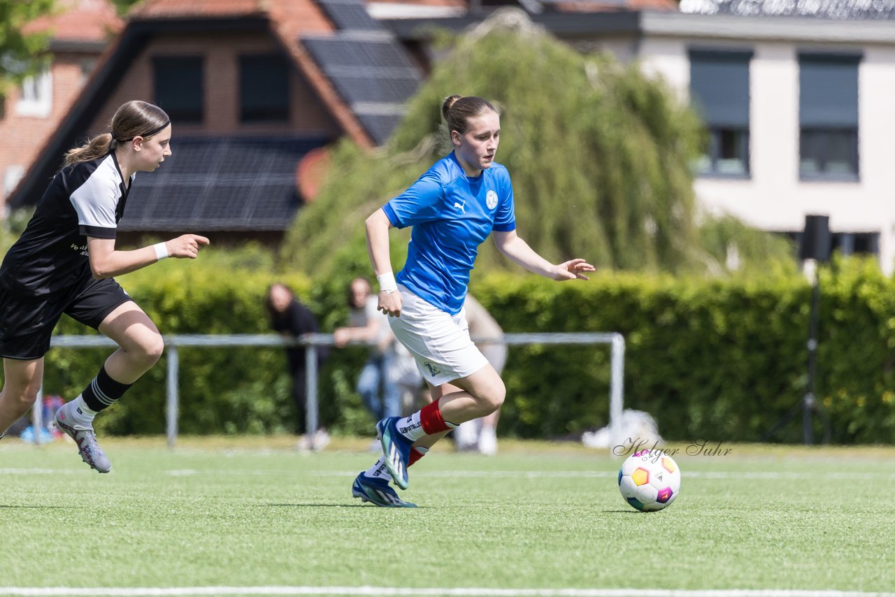 Bild 140 - wBJ SH-Pokalfinale  Holstein-Kiel - SV Viktoria : Ergebnis: 1:0